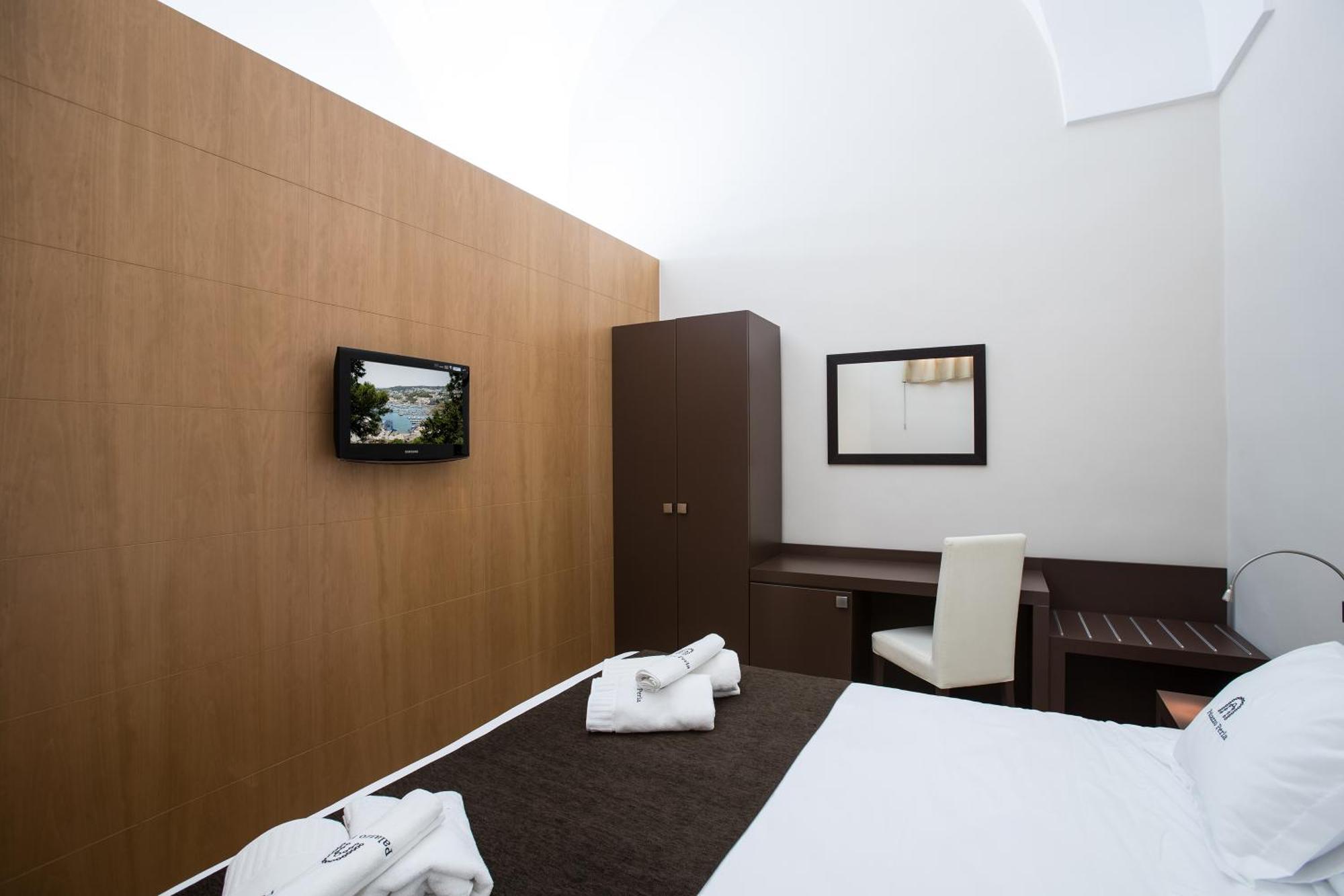 Palazzo Perla Bed and Breakfast Gallipoli Eksteriør billede